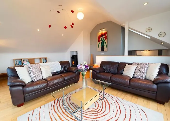 Great Blasket, Tatil Evi