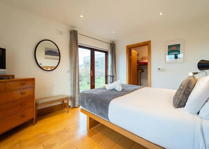 Great Blasket, Dunquin